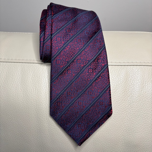 Ermenegildo Zegna Italy Tie Iridescent Blue Red Floral Luxury 100% Silk